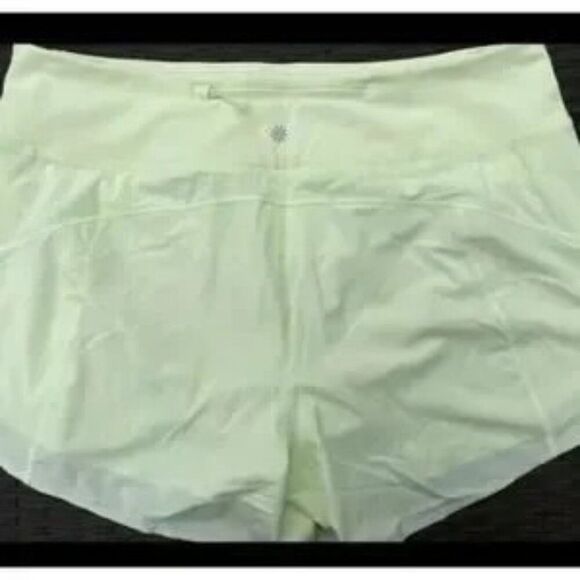 Athleta Shorts XL NWT Run With It 3.5 Size 1X NWT $59 Yellow Green Activewear - Picture 4 of 4